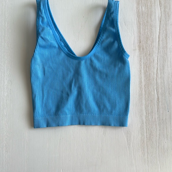 Colsie Vibrant Blue Ribbed Tank Top - Picture 3 of 3